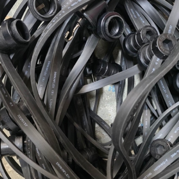 Prikkabel zwart 50 meter 50 fittingen