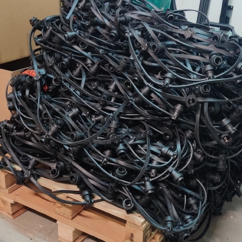 Prikkabel zwart 10 meter 30 fittingen