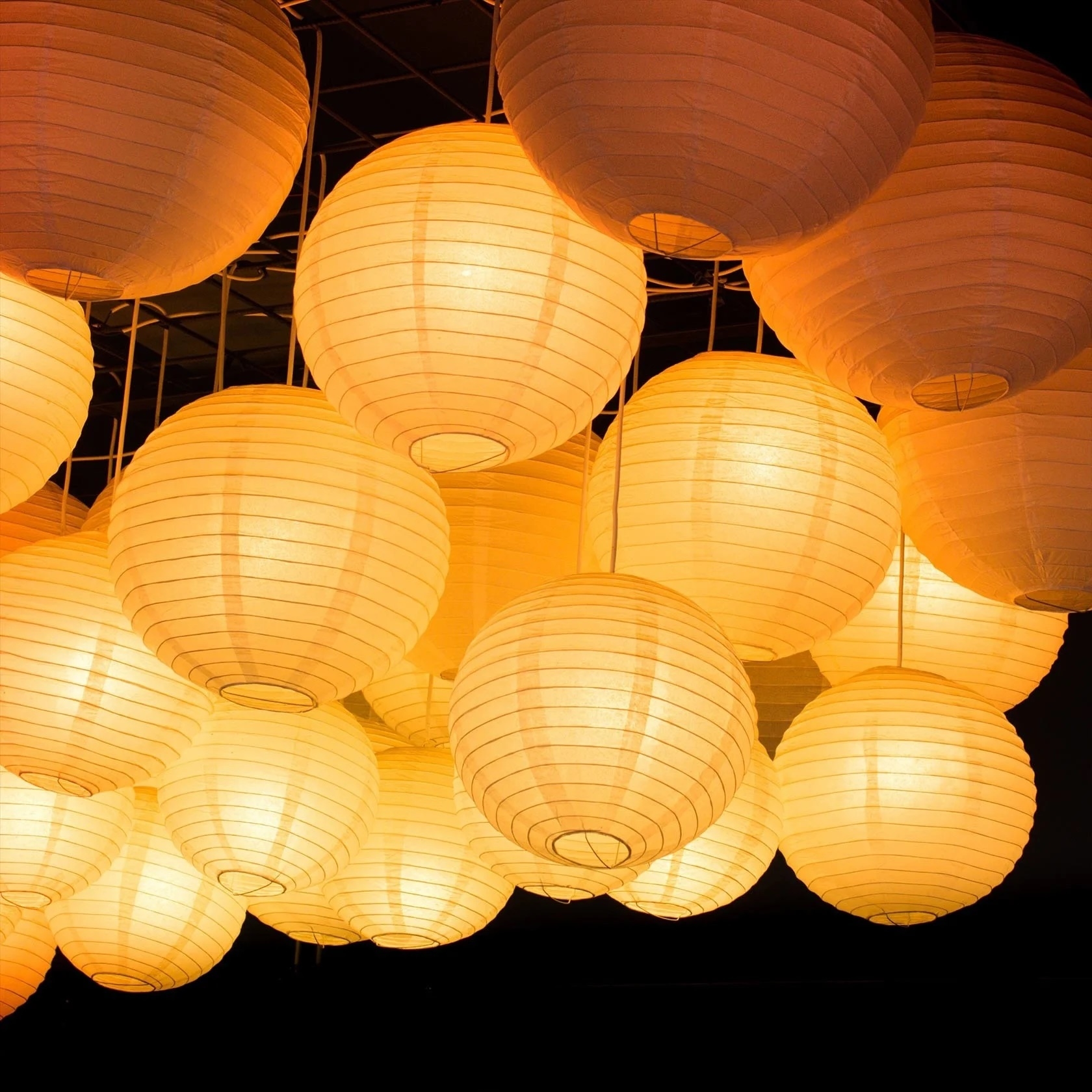 Witte lampion voor buiten